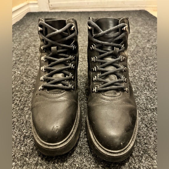 Aldo Black Boots with Platform - Size 9 - Picture 1 of 2